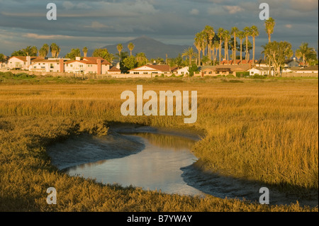 Häuser entlang Tijuana Mündung, mexikanisch amerikanischen Grenze, Gebiet von San Diego, California Stockfoto