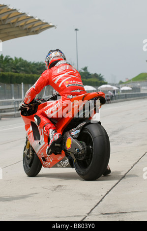 SEPANG MALAYSIA 5. Februar 2009 amerikanische Nicky Hayden von Ducati Marlboro Team beim offiziellen MotoGP Test in Sepang, Malaysia Stockfoto