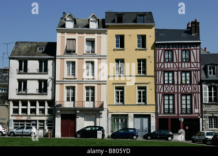 Unterschiedliche gemalt und Holzhäusern. Rouen, Normandie, Frankreich Stockfoto