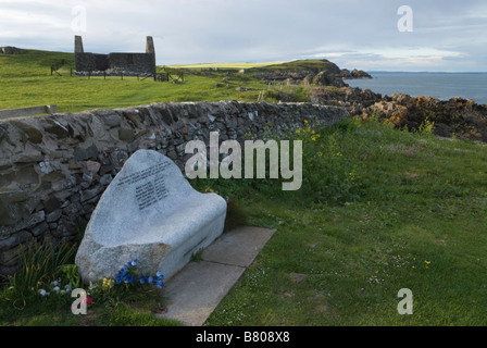 St. Ninians Chapel und Stein Kopf mit Solway Harvester Denkmal Sitz im Vordergrund Isle of Fund Dumfries und Galloway Ma Stockfoto