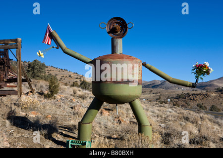 Rostige Skulpturen aus Autoteilen auf einem Hügel südlich von Virginia City, Nevada Stockfoto