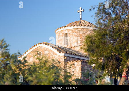 Saint Elias (Profitis Ilias) alte Kirche auf dem Felsen in Pissouri, Protaras, Süd-Zypern Stockfoto