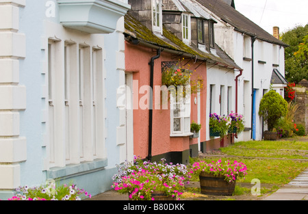 Typisches Landstädtchen Gehäuse in Usk Monmouthshire South Wales UK Stockfoto