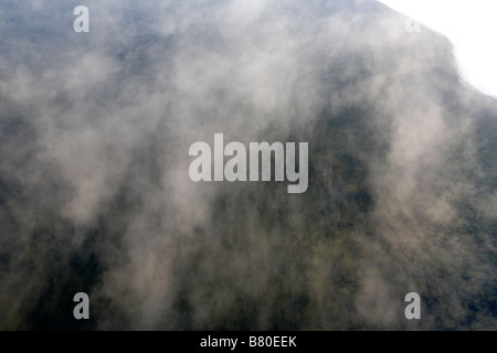 Winternebel über Squam Lake in den Wintermonaten befindet sich in Ashland New Hampshire USA Stockfoto