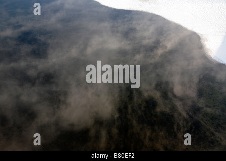 Winternebel über Squam Lake in den Wintermonaten befindet sich in Ashland New Hampshire USA Stockfoto