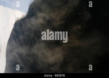 Winternebel über Squam Lake in den Wintermonaten befindet sich in Ashland New Hampshire USA Stockfoto