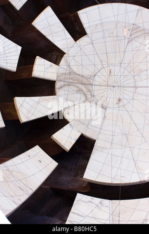 Abschnitt einer astronomischen Messung Installation, Jantar Mantar Sternwarte, gebaut im Jahre 1728, Jaipur, Rajasthan, Indien Stockfoto