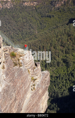 Touristen auf der Kanzel Rock Grose Valley in der Nähe von Blackheath Blue Mountains New South Wales Australien Stockfoto