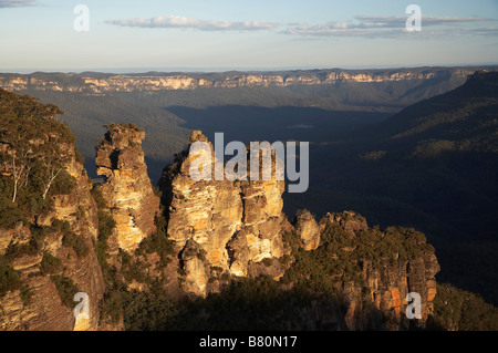Späten Nachmittag Licht auf die drei Schwestern und Jamison Valley Katoomba Blue Mountains, New South Wales Australien Stockfoto