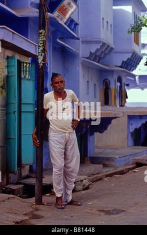 Indischen Mann in traditioneller Kleidung (einen Lungi / Dothi) Stockfoto