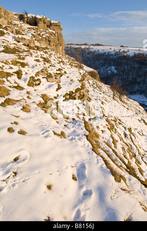 Winterschnee, Lathkill Dale, Derbyshire Peak District, UK Stockfoto