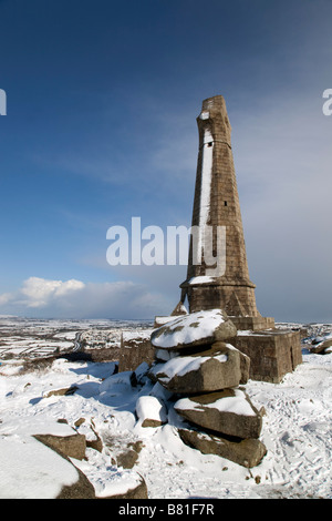 Carn Brea Denkmal im Schnee Camborne cornwall Stockfoto