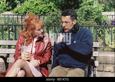 John Turturro John Turturro John Turturro avec Kate Winslet pendant Le tournage/auf dem Satz du Film Romanze & Zigaretten Jahr: 2005 USA Stockfoto