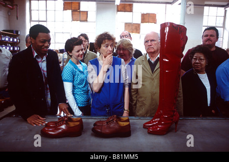 Kinky Boots Jahr: 2005 USA/Großbritannien Chiwetel Ejiofor, Sarah-Jane Potts, Linda Bassett, Ewan Hooper Regie: Julian Jarrold Stockfoto