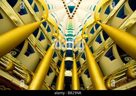 Atrium des Burj Al Arab Hotel in Dubai Stockfoto