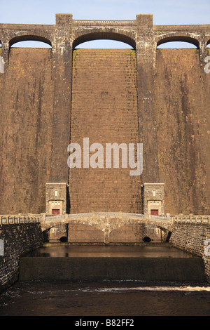 Detail des Claerwen Reservoir dam, Elan-Tal, Elan, in der Nähe von Rhayader, mid-Wales, UK Stockfoto