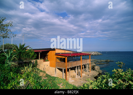 Italien, Kalabrien, Isola di Capo Rizzuto, Le Castella, Ristorante La Scogliera Stockfoto