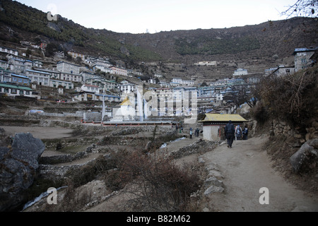 Weg in Namche Bazar Stockfoto