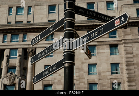 ein Zeichen in London Hyde Park Speakers Corner und Bond Street auf Stockfoto