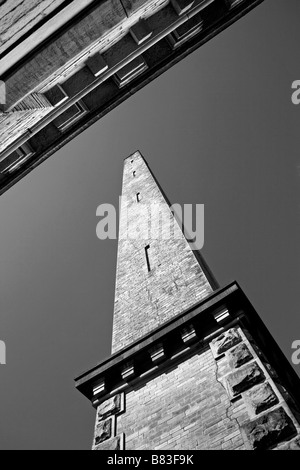 Der Schornstein der Salze Mill in Saltaire, West Yorkhire Stockfoto