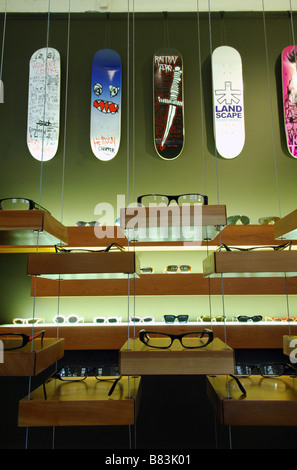 Das Innere der Kirk Originals, Designer Brillen und Sonnenbrillen-Shop in Covent Garden. Stockfoto