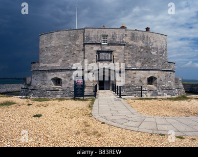 Calshot Castle, Hampshire, Großbritannien. Eine kreisförmige "Device Fort" von König Heinrich VIII. Im Jahre 1540 an der Küste in der Nähe von Southampton, um den Solent zu schützen Stockfoto