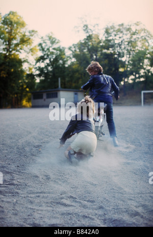 En Kärlekshistoria eine Schwedische Liebesgeschichte Jahr: 1970 Schweden Ann-Sofie Kylin, Rolf Sohlman Regie: Roy Andersson Stockfoto