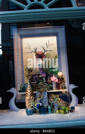 Weihnachts-Fenster anzeigen 2008 - Fortnum and Mason Store in Piccadilly London GB UK Stockfoto
