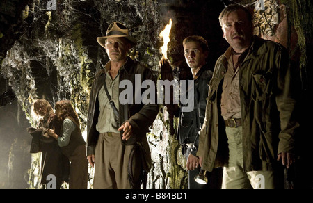 Indiana Jones und das Königreich des Kristallschädels Jahr: 2008 USA John Hurt, Karen Allen, Harrison Ford, Shia LaBeouf Regie: Steven Spielberg. Stockfoto