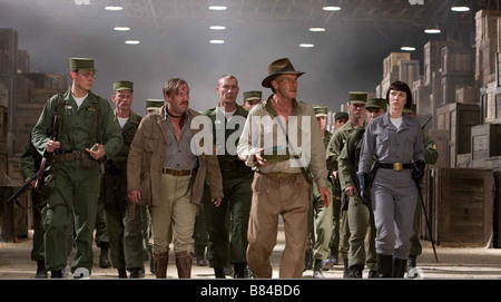 Indiana Jones und das Königreich des Kristallschädels Jahr: 2008 Ray Winstone, Igor Jijikine, Harrison Ford, Cate Blanchett Regie: Steven Spielberg. Stockfoto