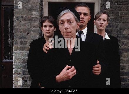 Ferne Stimmen, lebt immer noch ferne Stimmen, noch Leben Jahr: 1988-UK Freda Dowie, Dekan Williams, Lorraine Ashbourne Regie: Terence Davies Stockfoto