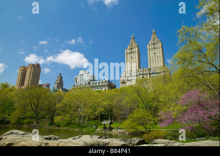 Frühling am See, Central Park Stockfoto