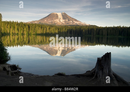 Takalak See Mt. Adams Gifford Pinchot National Forest Washington State USA Stockfoto