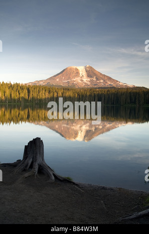 Takalak See Mt. Adams Gifford Pinchot National Forest Washington State USA Stockfoto