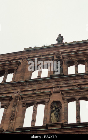 Innenwände der Gotik und Renaissance-Schloss (Burg)-Heidelberg, Deutschland. Stockfoto