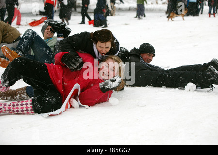 Riesige Menge an Schnee fallen im London Borough of Richmond upon Thames im Februar 2009. Stockfoto