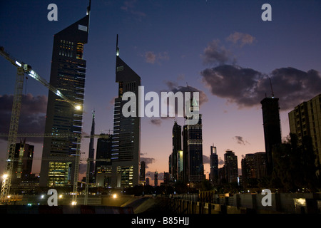 Bau Website Shaikh Zayed Road Dubai Dämmerung Stockfoto