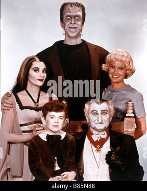 Les monstres (TV-Serie) The Munsters Année : 1964 - [TV-Serie usa 1964-1966] Fred Gwynne, Yvonne De Carlo, Al Lewis, Butch Patrick, Beverley Owen Regie: David Alexander Charles Barton Stockfoto