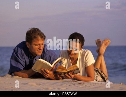 Pärchen Strand Stockfoto