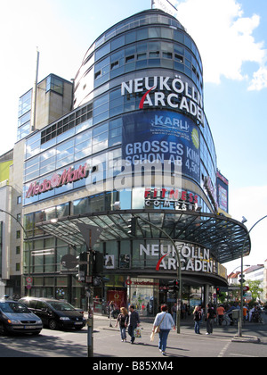 Berlin Karl-Marx-Straße Neukölln Arcaden Stockfoto