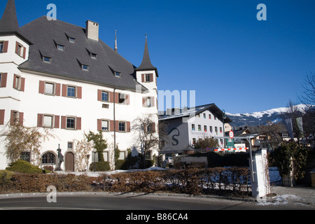 Zell sehen Österreich EU Januar Ansicht von Schloss Rosenberg erbaut 1583 und jetzt das Rathaus im Zentrum Stadt Stockfoto