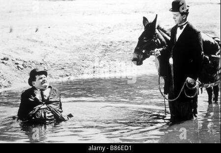 Way Out West Jahr: 1937 - USA Stan Laurel, Oliver Hardy Regie: James W. Horne Stockfoto