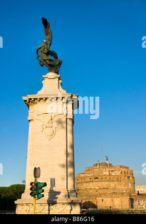 Castel Sant Angelo und Bernini s-Statue auf der Brücke Rom Italien Stockfoto