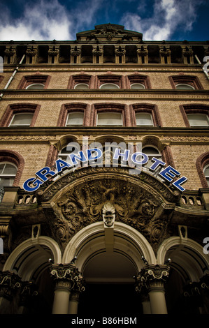 Außeneingang Veranda des Grand Hotel in Scarborough, von der Straße aus gesehen nach oben. North Yorkshire. VEREINIGTES KÖNIGREICH Stockfoto