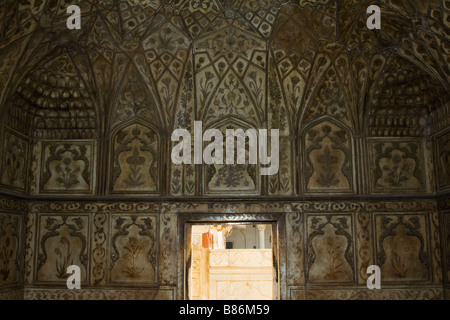 Detail der gestalteten Decke der Khas Mahal Marmor Pavillon rote Fort von Agra Stockfoto