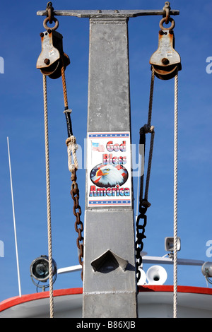 Flaschenzug hochziehen System auf Charta Fischerboot, Long Island, New York Stockfoto