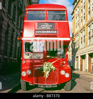 Die besondere Hochzeit Routemaster rot London Doppeldeckerbus London England Großbritannien 2008 Stockfoto