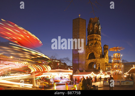 Berliner Gedaechtniskirche Kaiser Wilhelm Gedächtniskirche Europacenter Wohnaccesoires Weihnachten Stockfoto