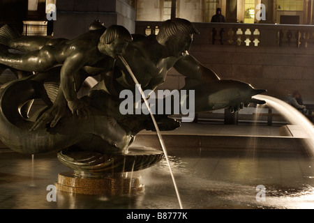 Brunnen auf dem Trafalgar Square-London-UK Stockfoto