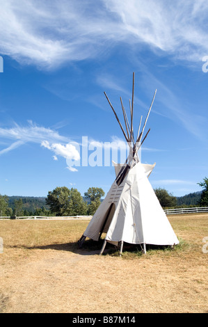 Mission des Heiligen Herzens Idaho Indian Tipi USA Nordamerika Stockfoto